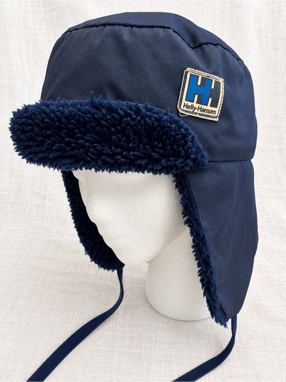 Vintage Helly Hansen Navy Trapper Hat Fleece Lined Ear Flap Winter Ski Cap